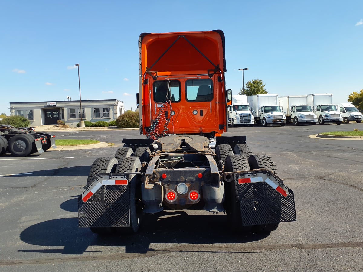 2018 Freightliner/Mercedes CASCADIA 125 750399