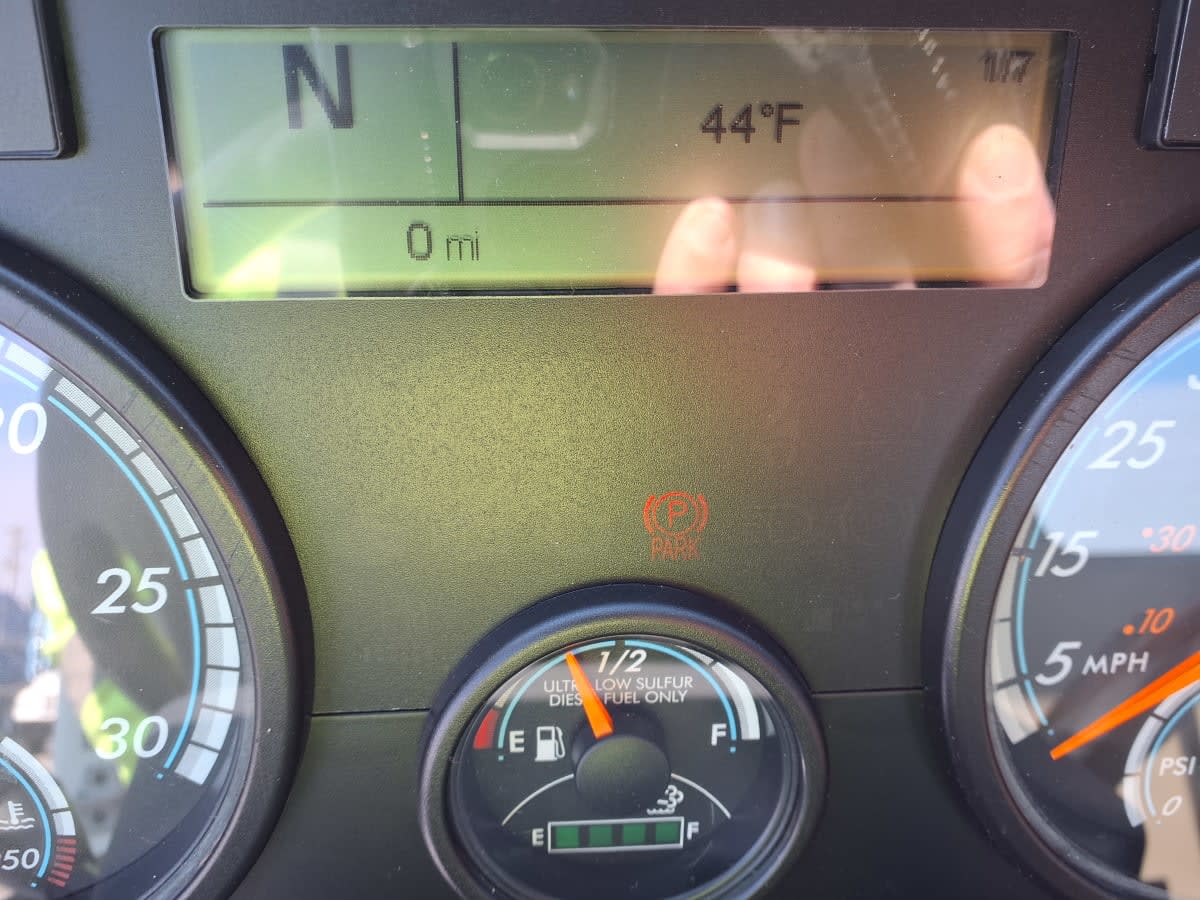 2018 Freightliner/Mercedes CASCADIA 113 750424