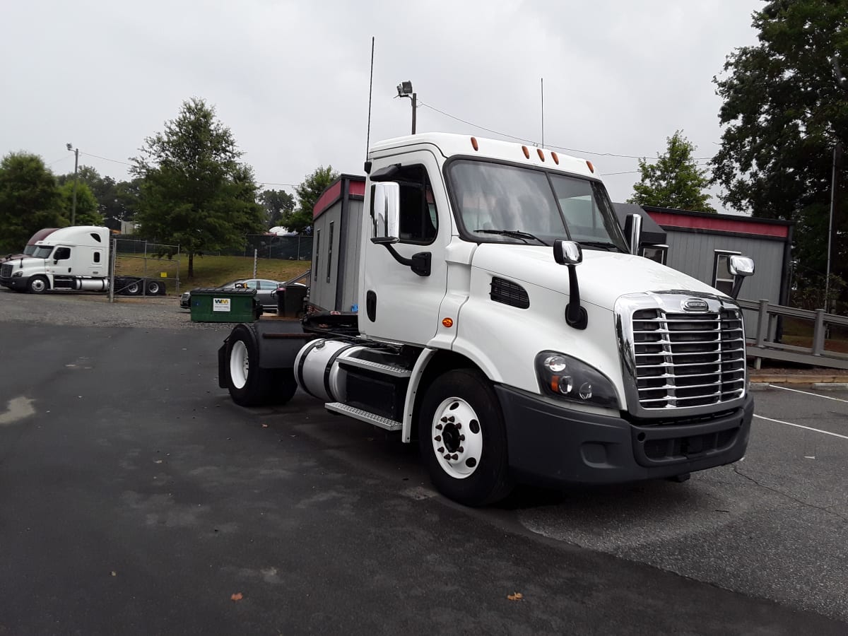 2018 Freightliner/Mercedes CASCADIA 113 750429