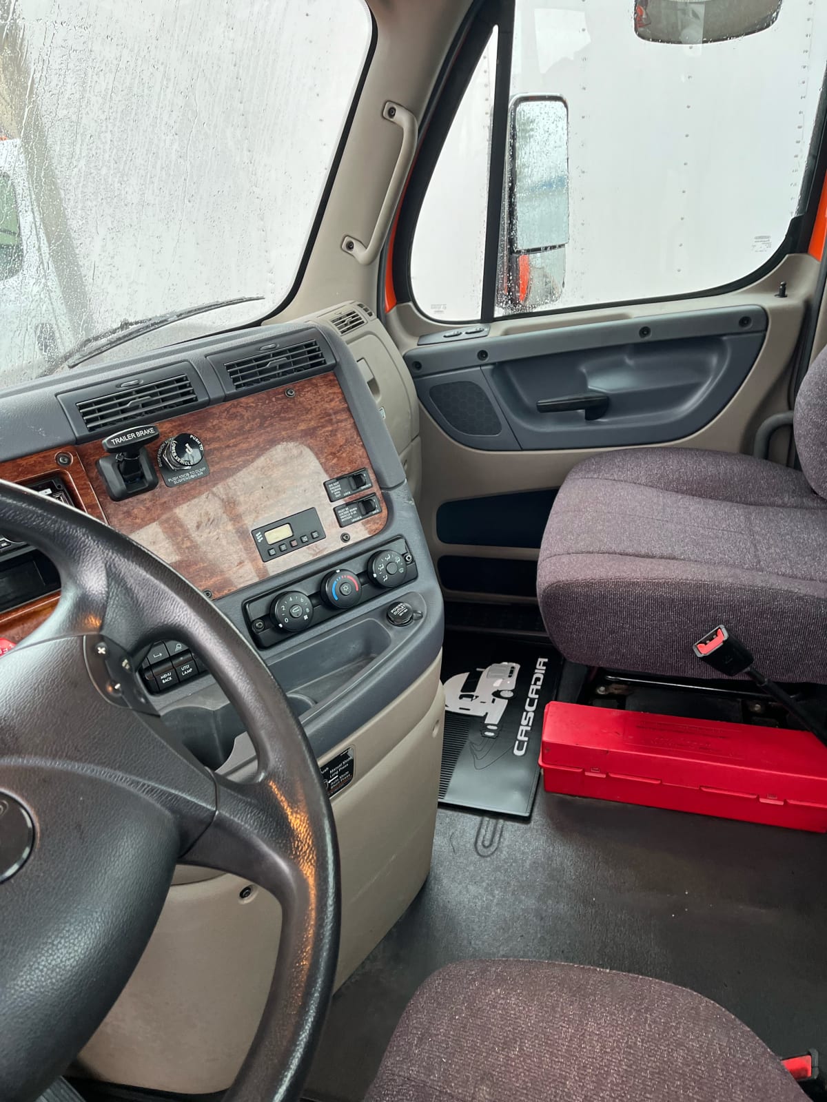 2018 Freightliner/Mercedes CASCADIA 125 750480