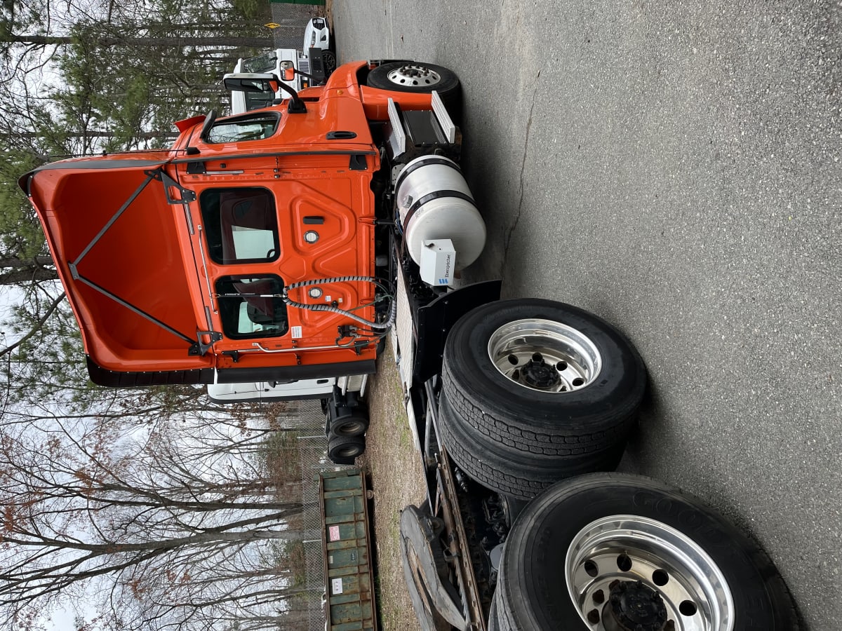 2018 Freightliner/Mercedes CASCADIA 125 750483