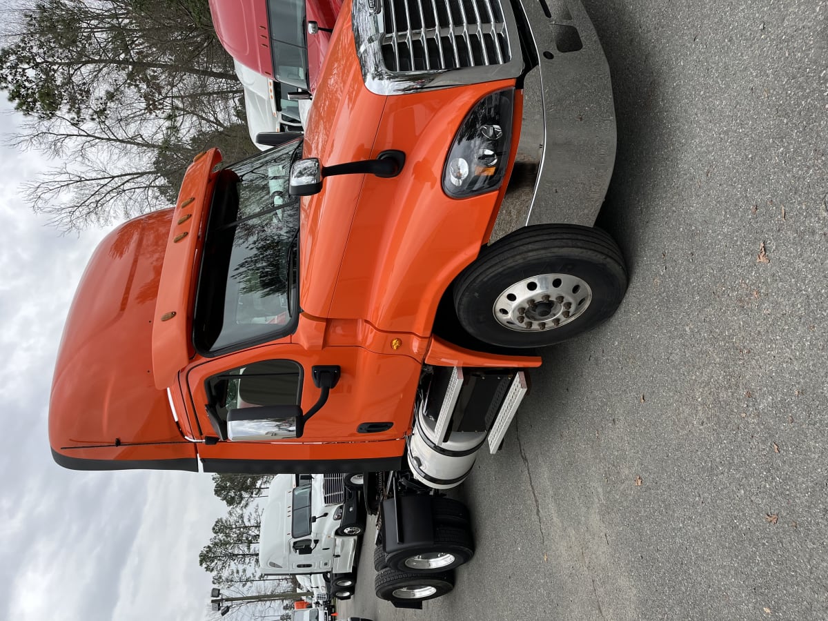 2018 Freightliner/Mercedes CASCADIA 125 750483