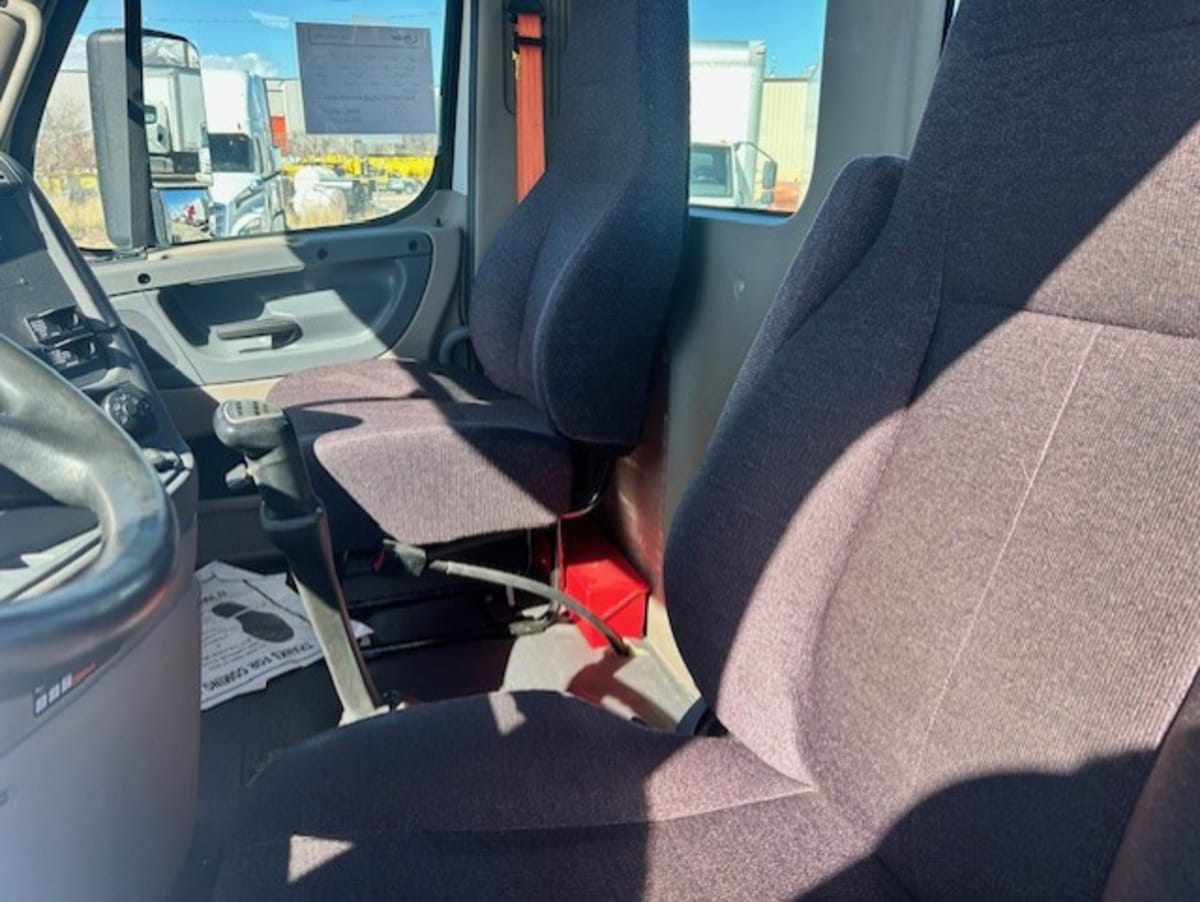 2018 Freightliner - image 7