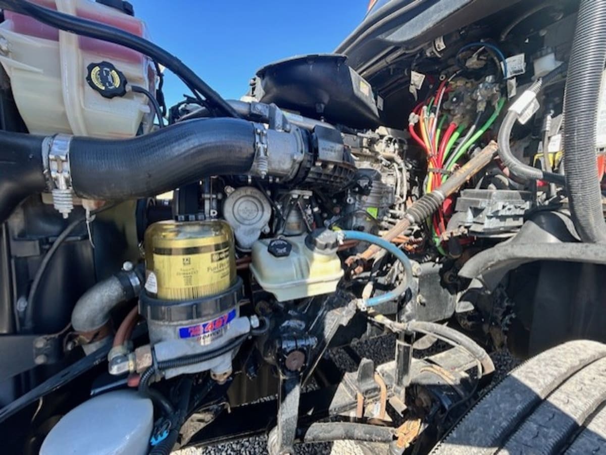 2018 Freightliner - image 8