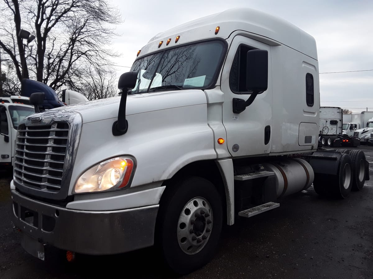 2018 Freightliner/Mercedes CASCADIA 125 750579