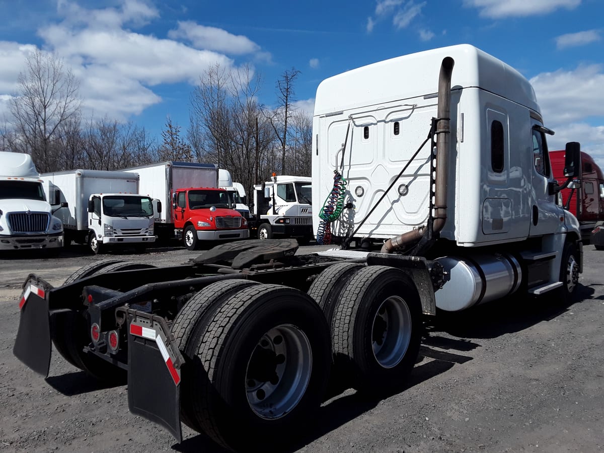 2018 Freightliner/Mercedes CASCADIA 125 750581