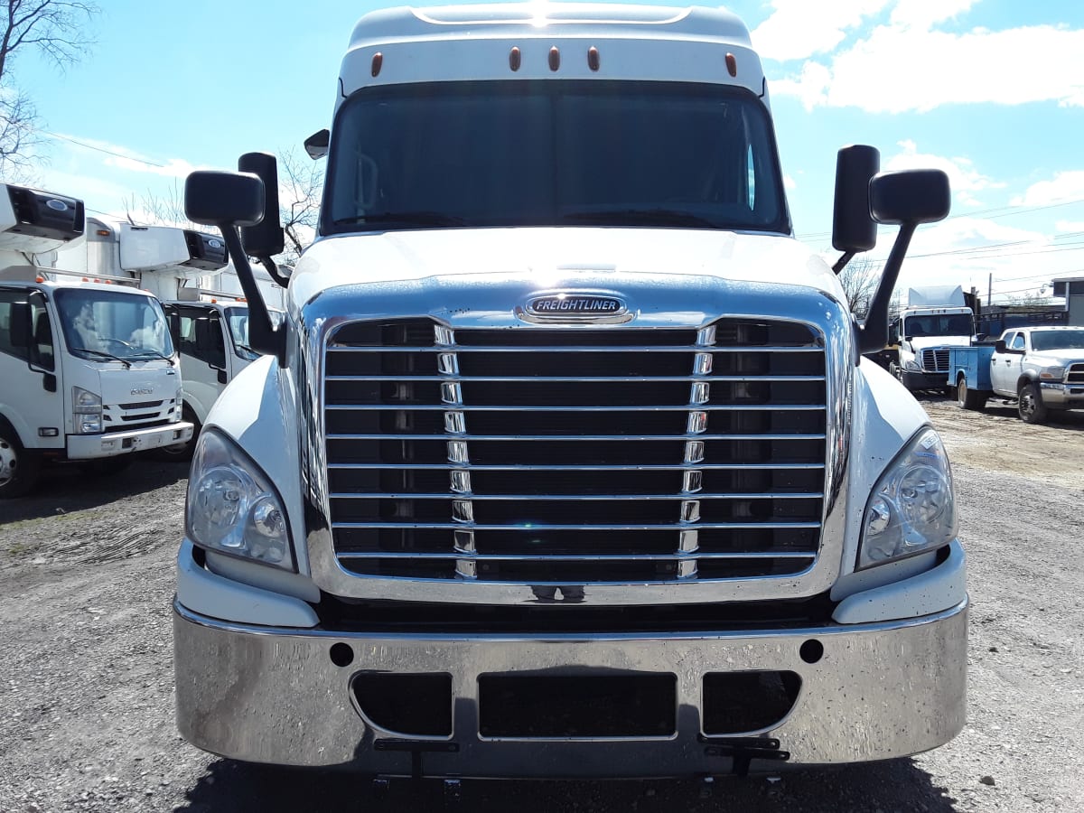 2018 Freightliner/Mercedes CASCADIA 125 750581