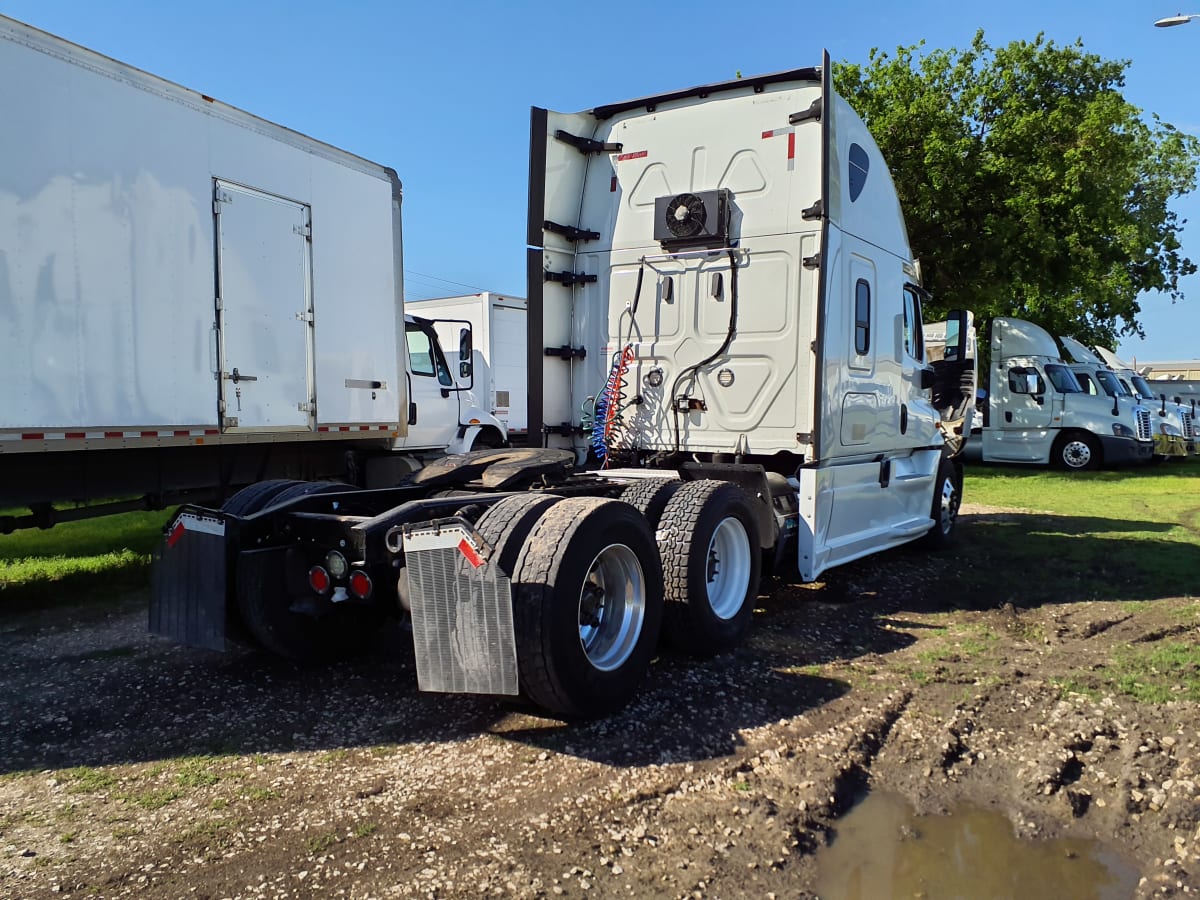 2018 Freightliner/Mercedes CASCADIA 125 750594