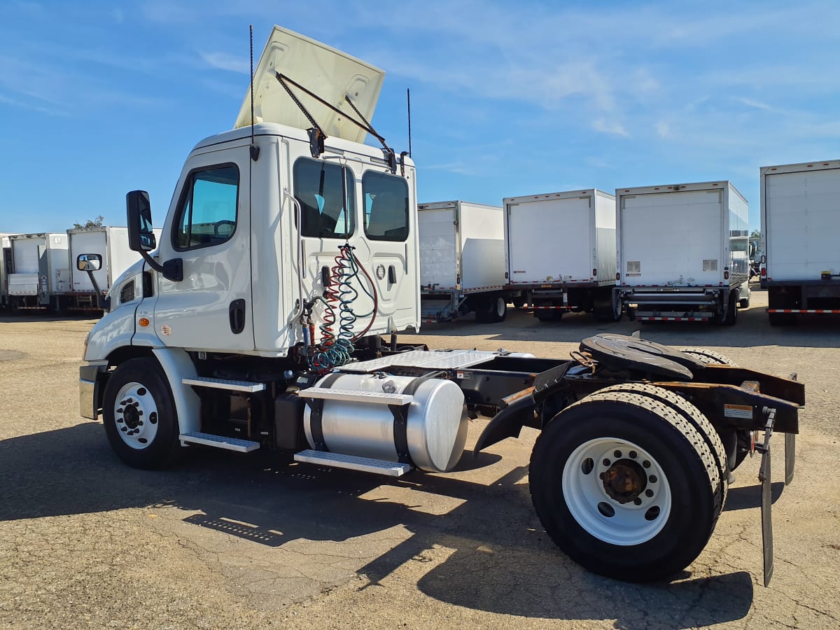 2018 Freightliner/Mercedes CASCADIA 113 750675