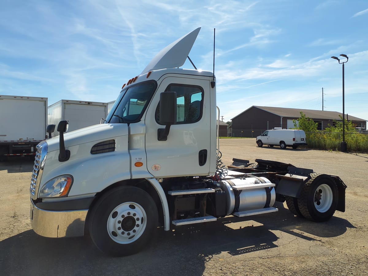 2018 Freightliner/Mercedes CASCADIA 113 750675