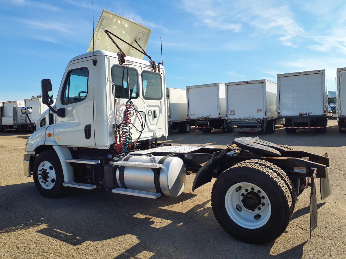 2018 Freightliner/Mercedes CASCADIA 113 750677