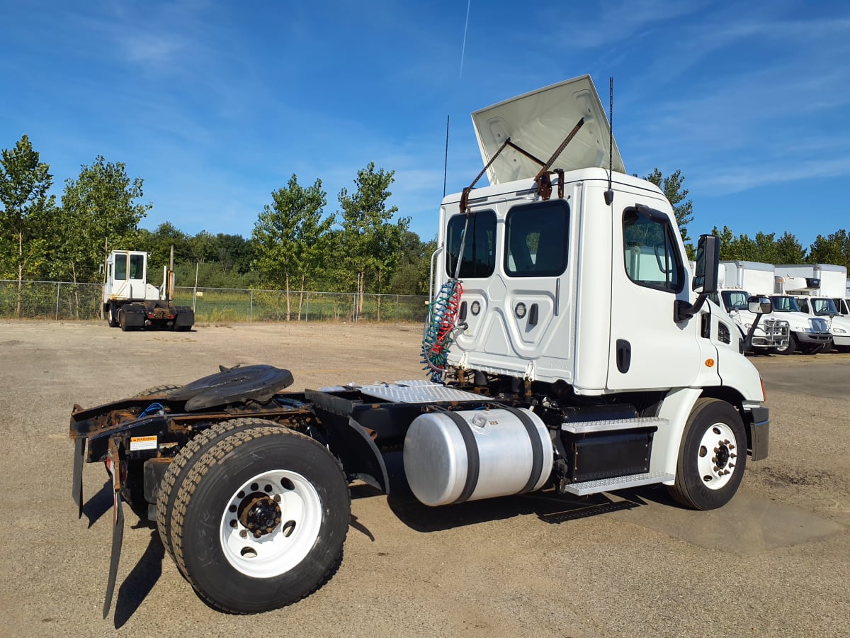 2018 Freightliner/Mercedes CASCADIA 113 750677