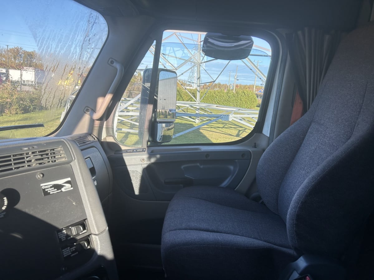 2018 Freightliner/Mercedes CASCADIA 125 750683