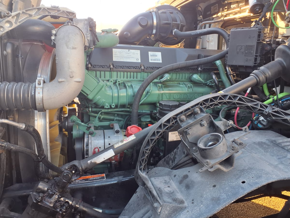 2018 Volvo VNL64TRACTOR 750708