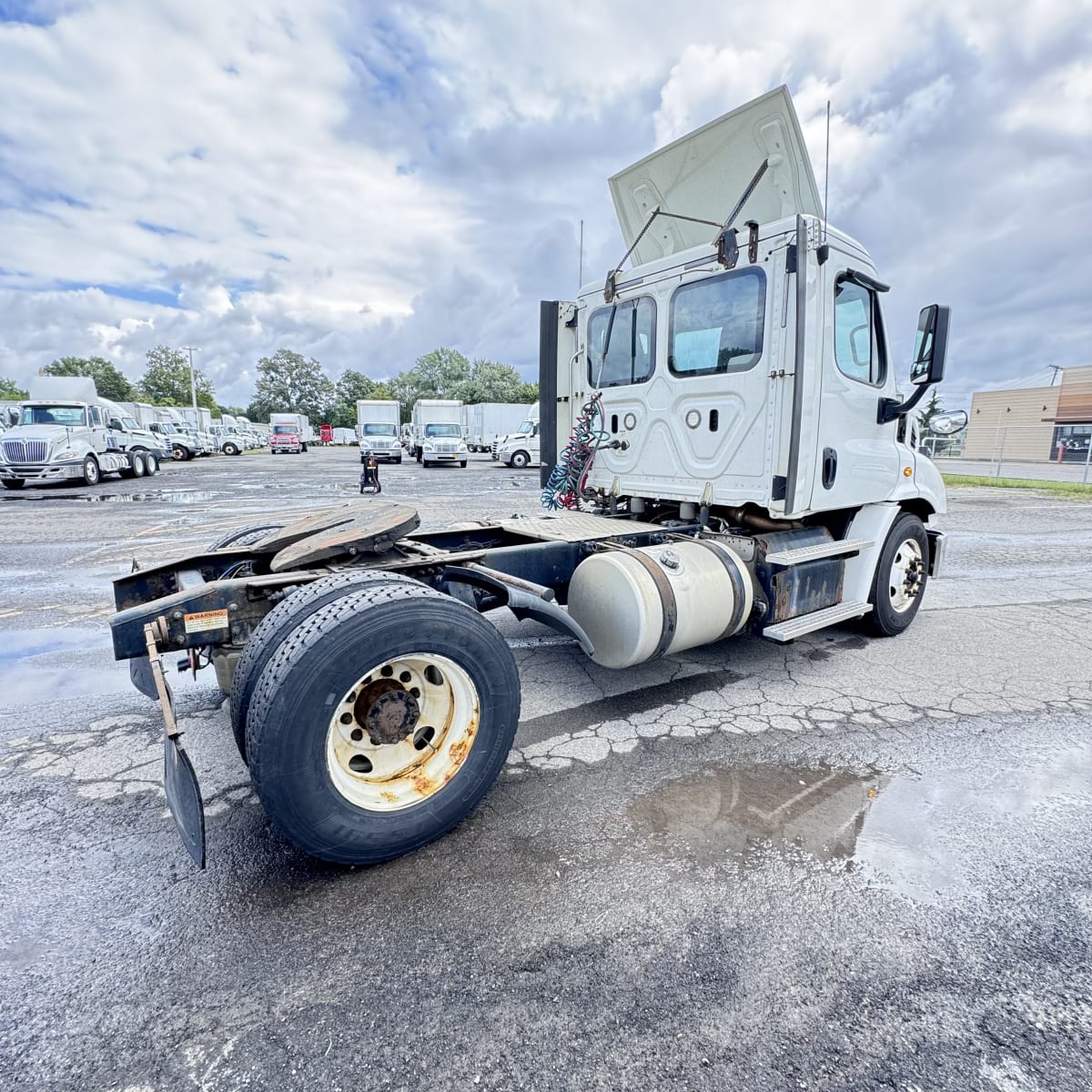 2018 Freightliner/Mercedes CASCADIA 113 750775