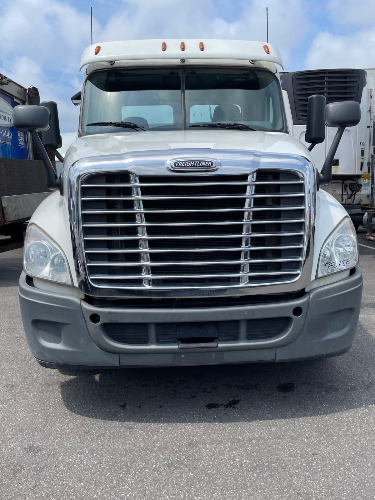 2018 Freightliner/Mercedes CASCADIA 125 750786