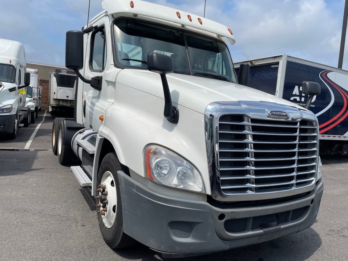 2018 Freightliner/Mercedes CASCADIA 125 750786