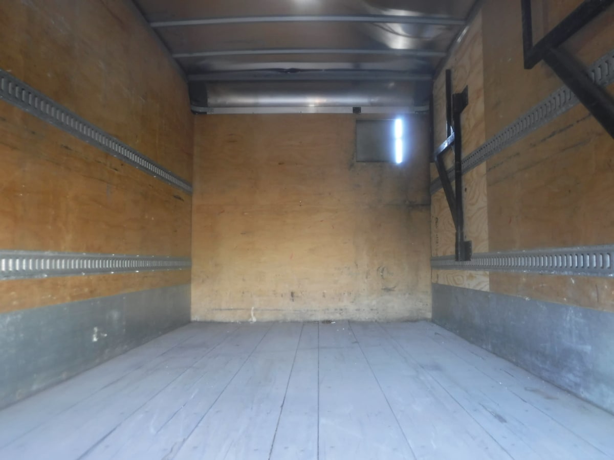 2018 Isuzu NPR 750899