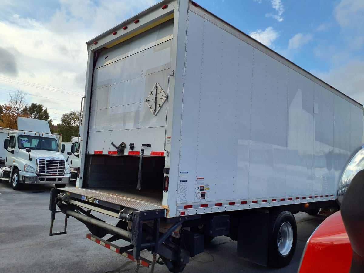 2018 Freightliner/Mercedes M2 106 750954
