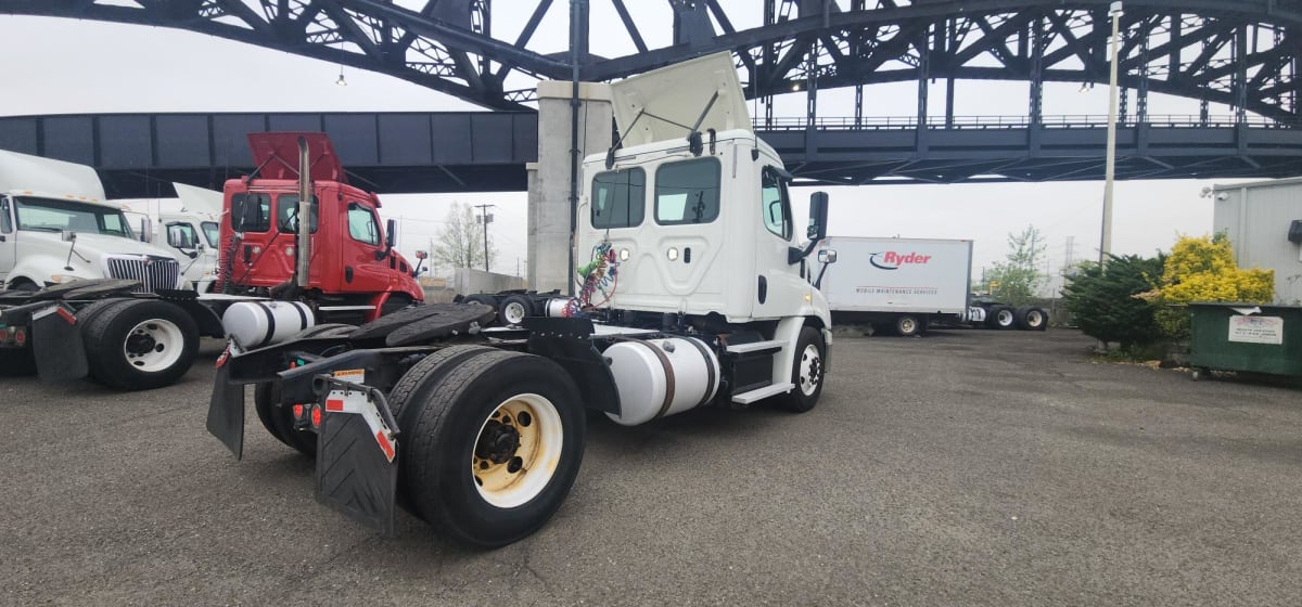 2018 Freightliner/Mercedes CASCADIA 113 750968