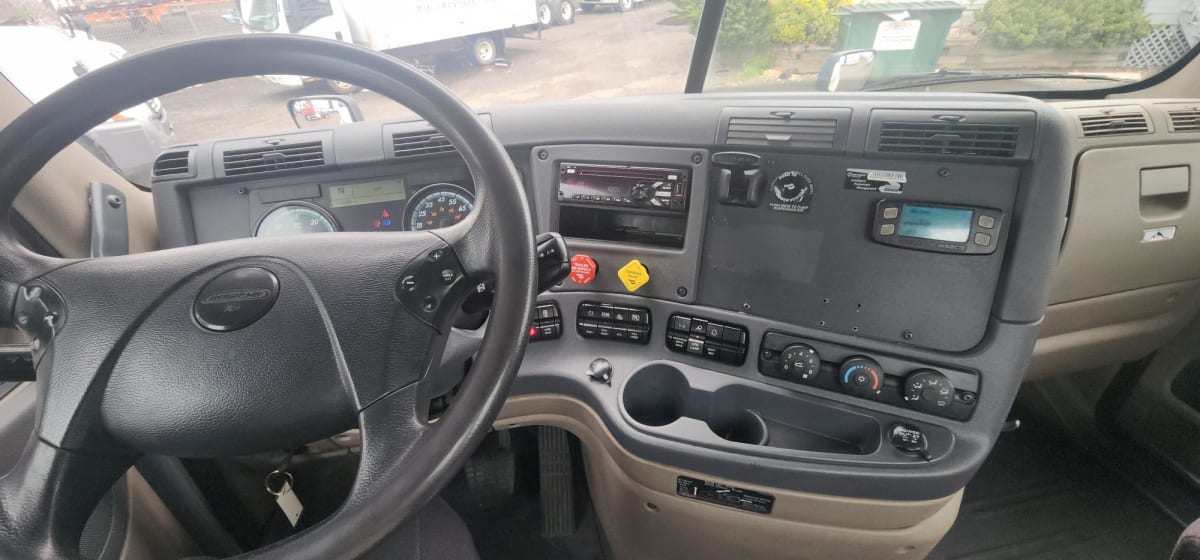 2018 Freightliner/Mercedes CASCADIA 113 750968