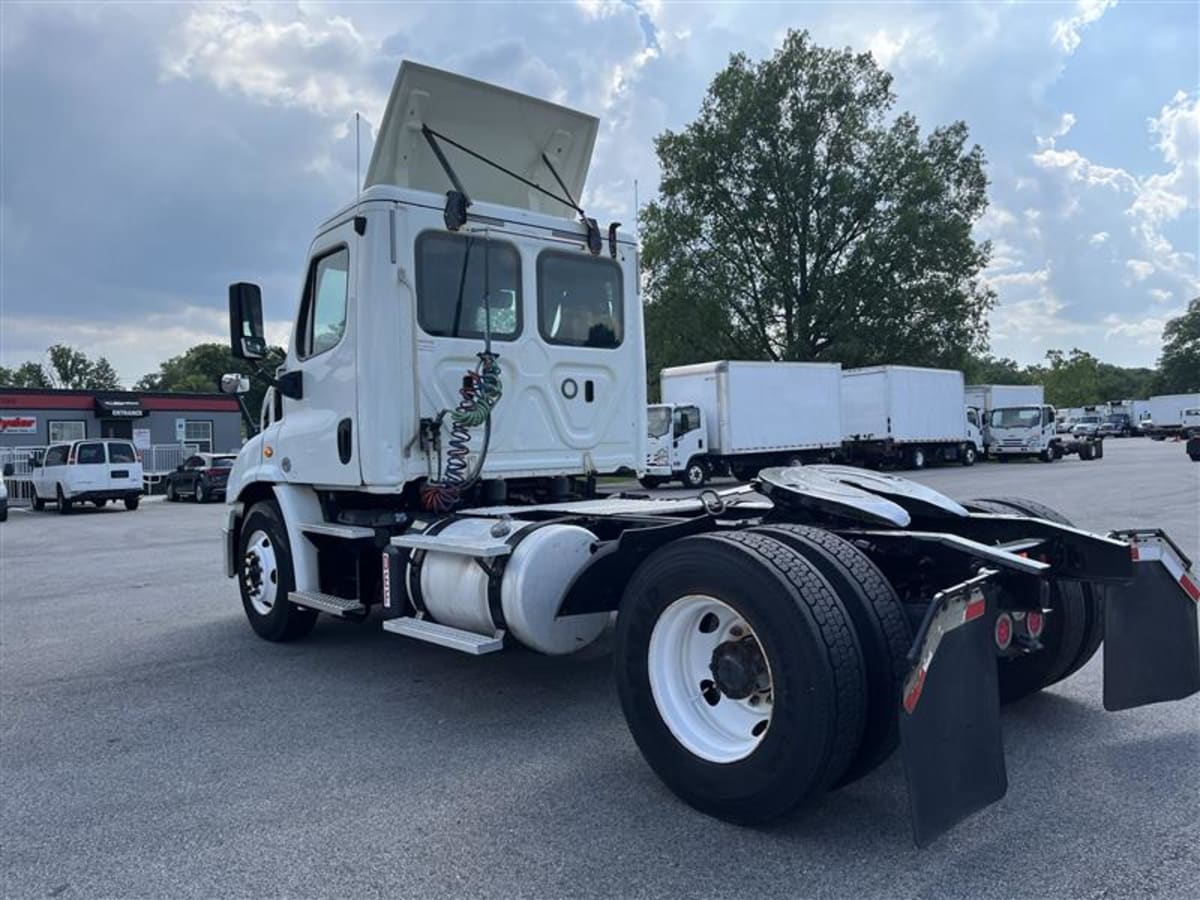 2018 Freightliner - image 6