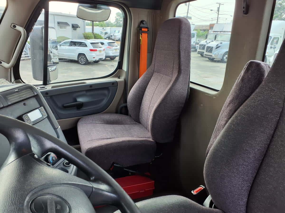 2018 Freightliner - image 9