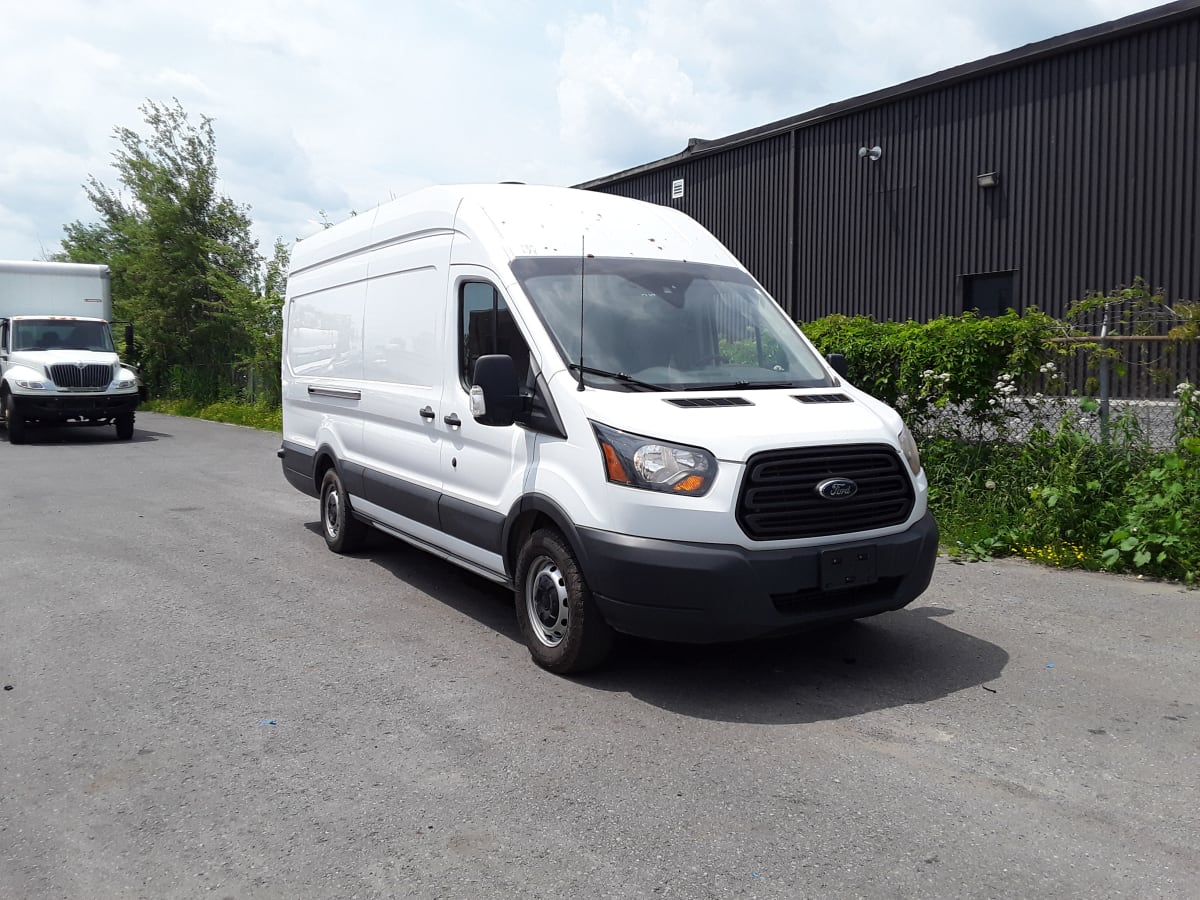 2017 Ford Motor Company TRANSIT 250 HI ROOF 750993