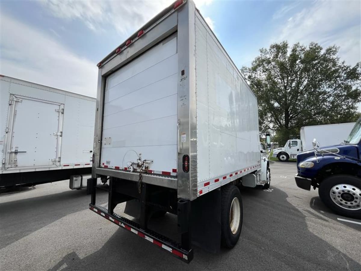 2018 Freightliner/Mercedes M2 106 751032