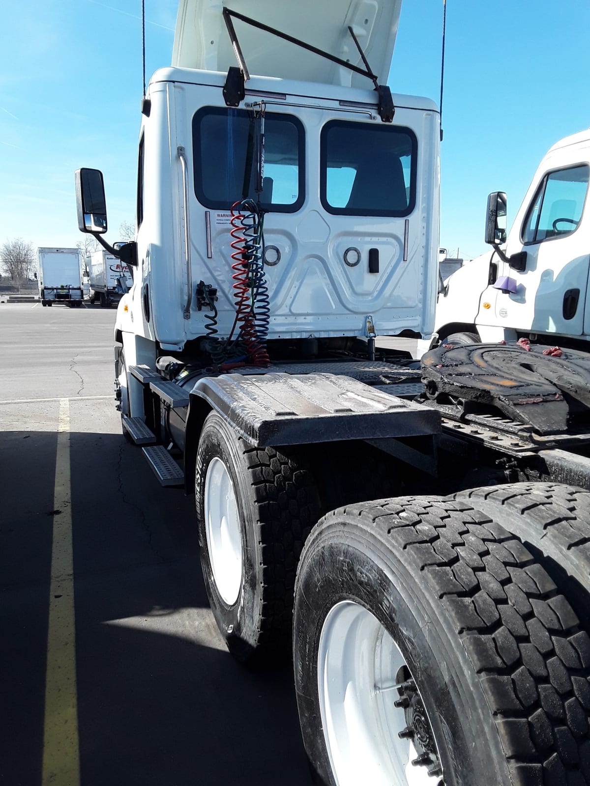 2018 Freightliner/Mercedes CASCADIA 125 751188