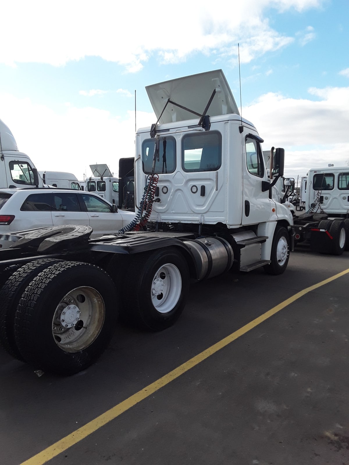 2018 Freightliner/Mercedes CASCADIA 125 751189