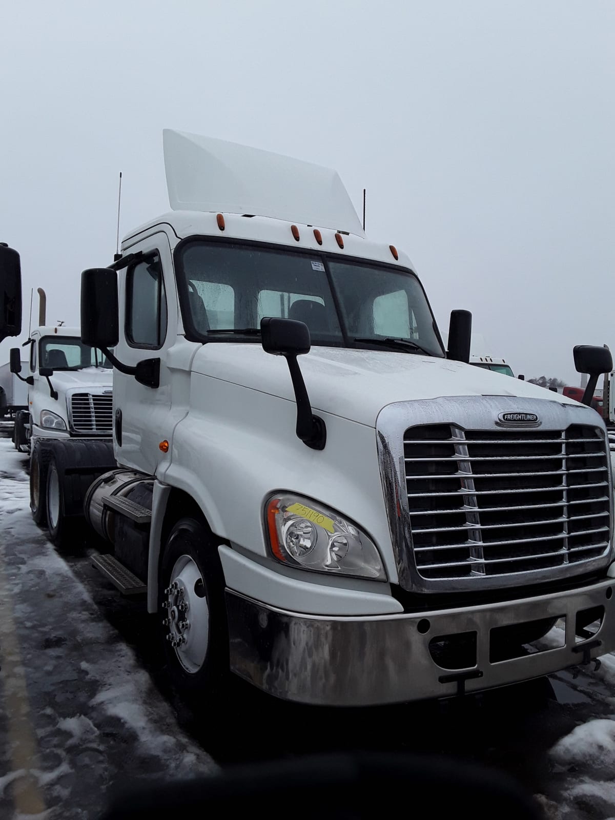 2018 Freightliner/Mercedes CASCADIA 125 751190