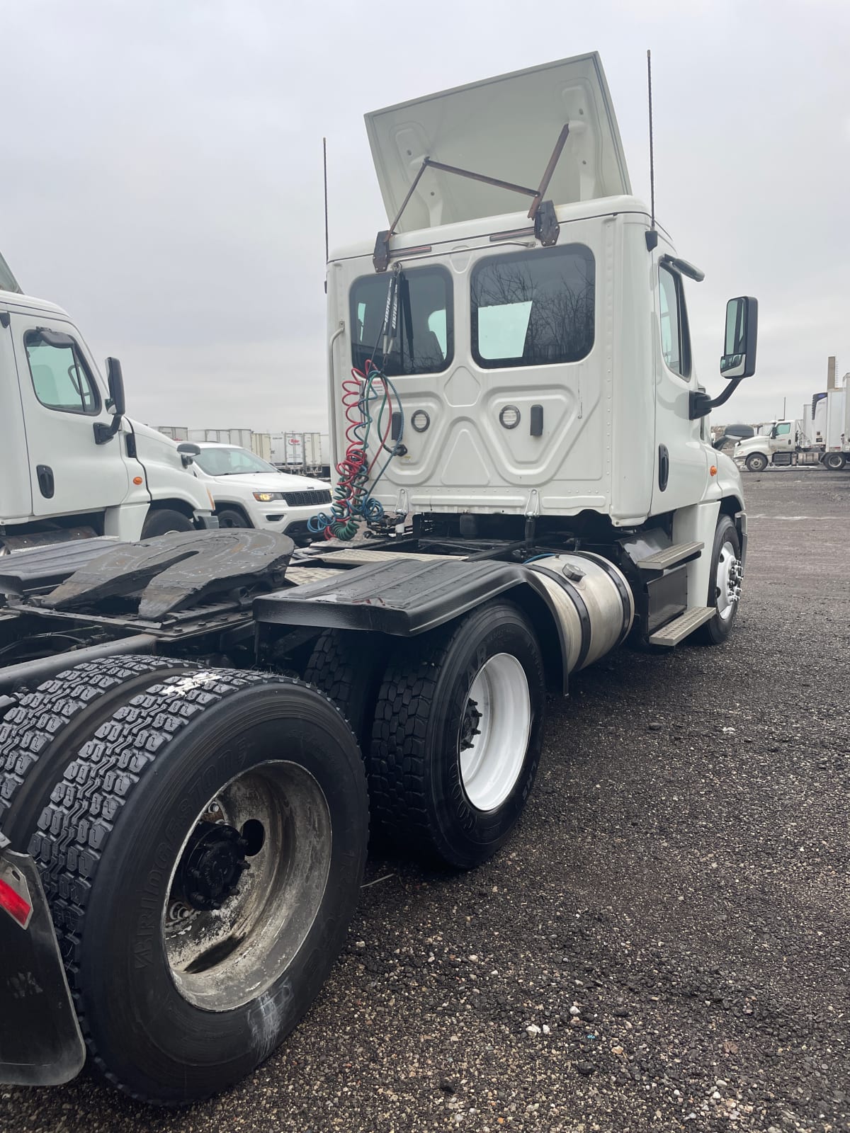 2018 Freightliner/Mercedes CASCADIA 125 751192