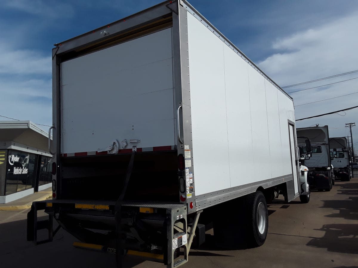 2018 International - image 4