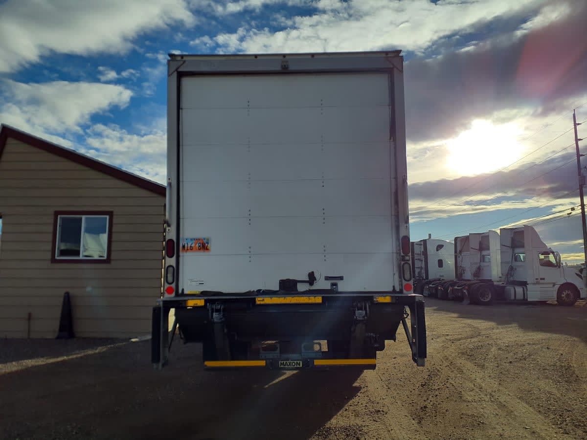 2018 International - image 5