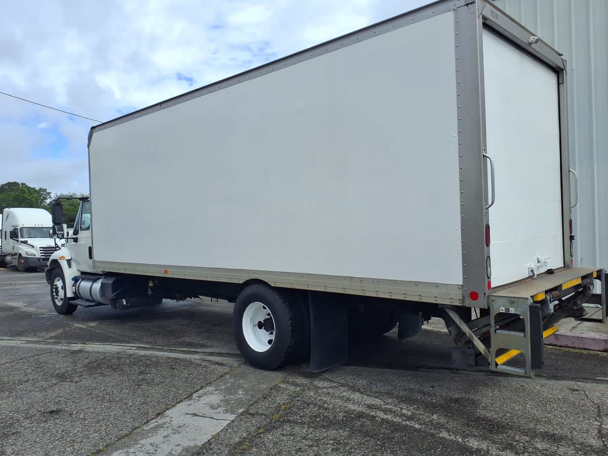 2018 Navistar International 4300 LP 751326