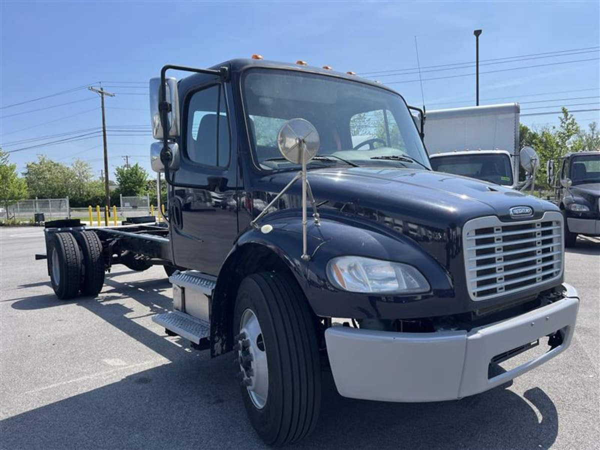 2018 Freightliner/Mercedes M2 106 751653