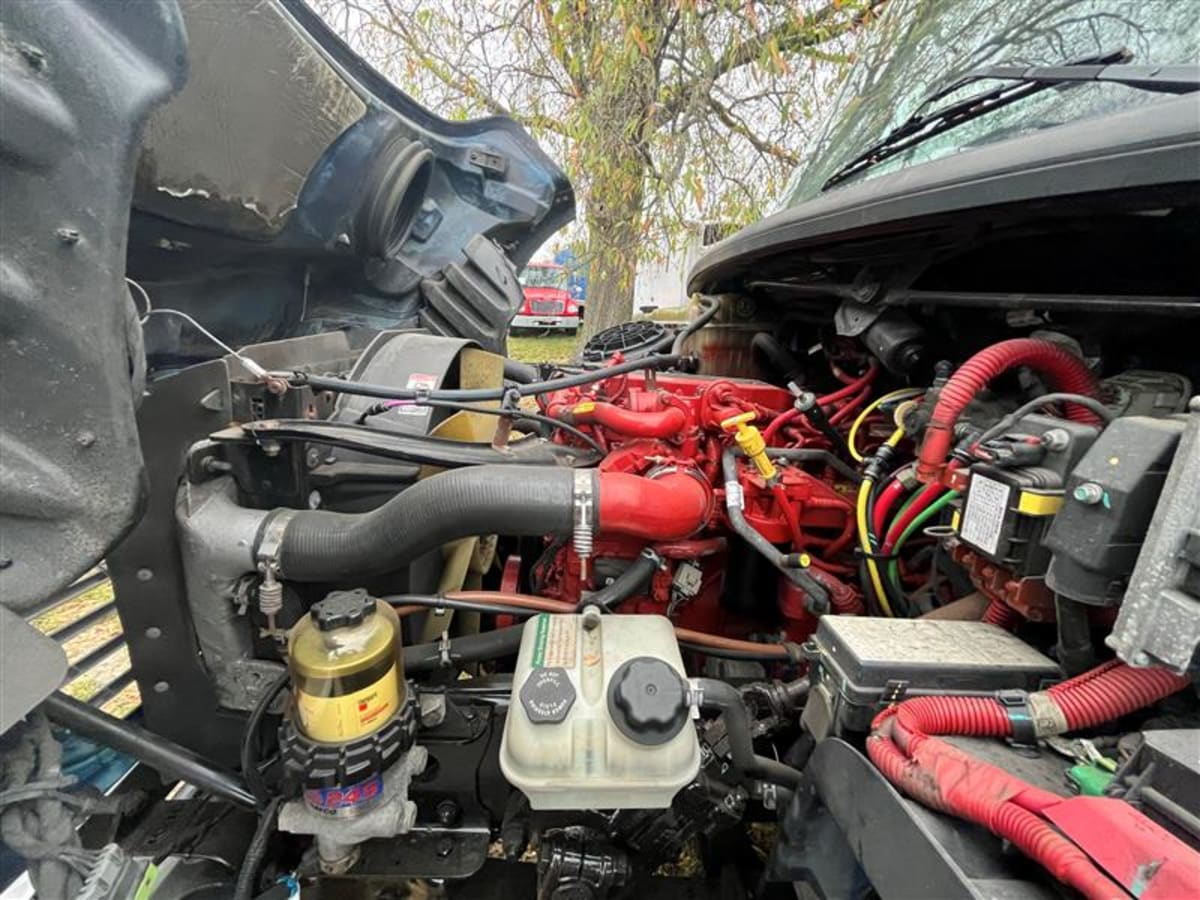 2018 Freightliner/Mercedes M2 106 751719