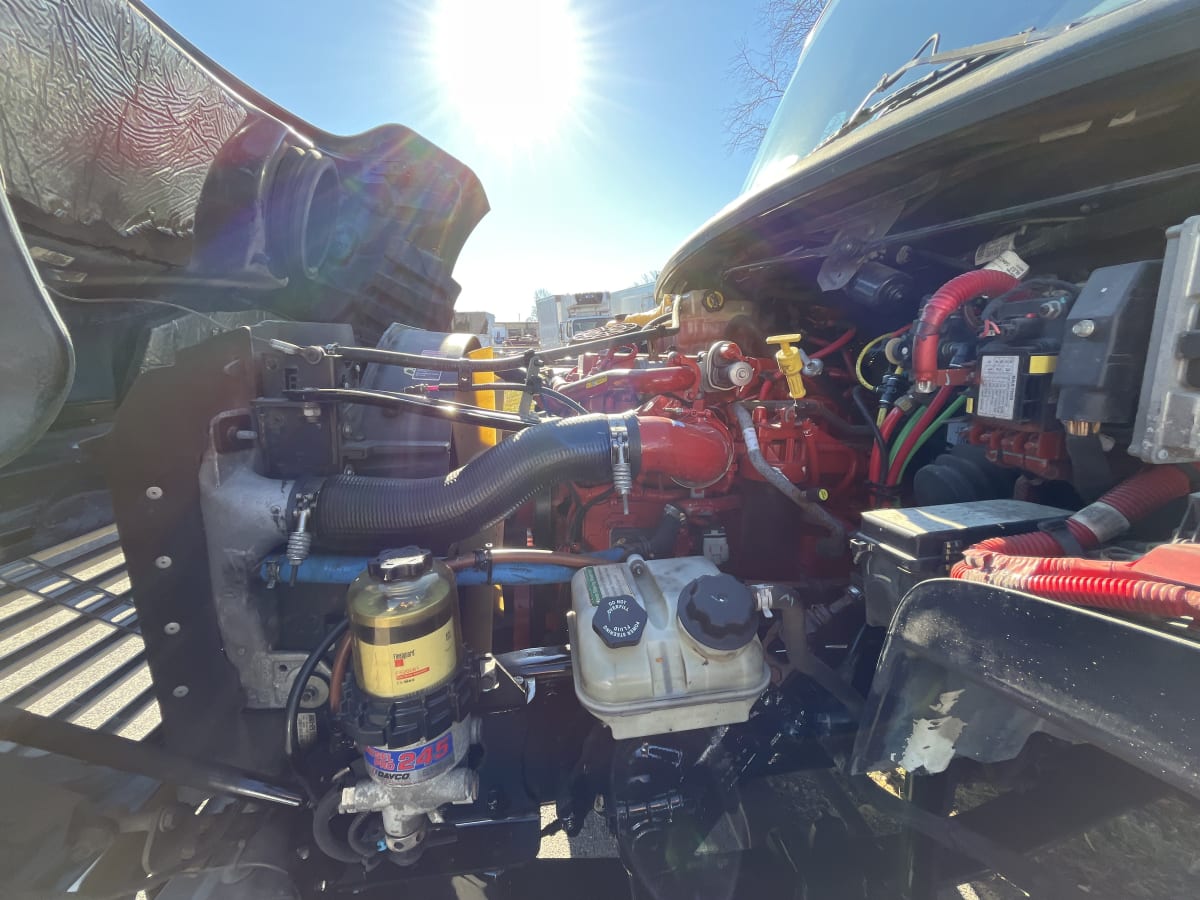 2018 Freightliner/Mercedes M2 106 751720