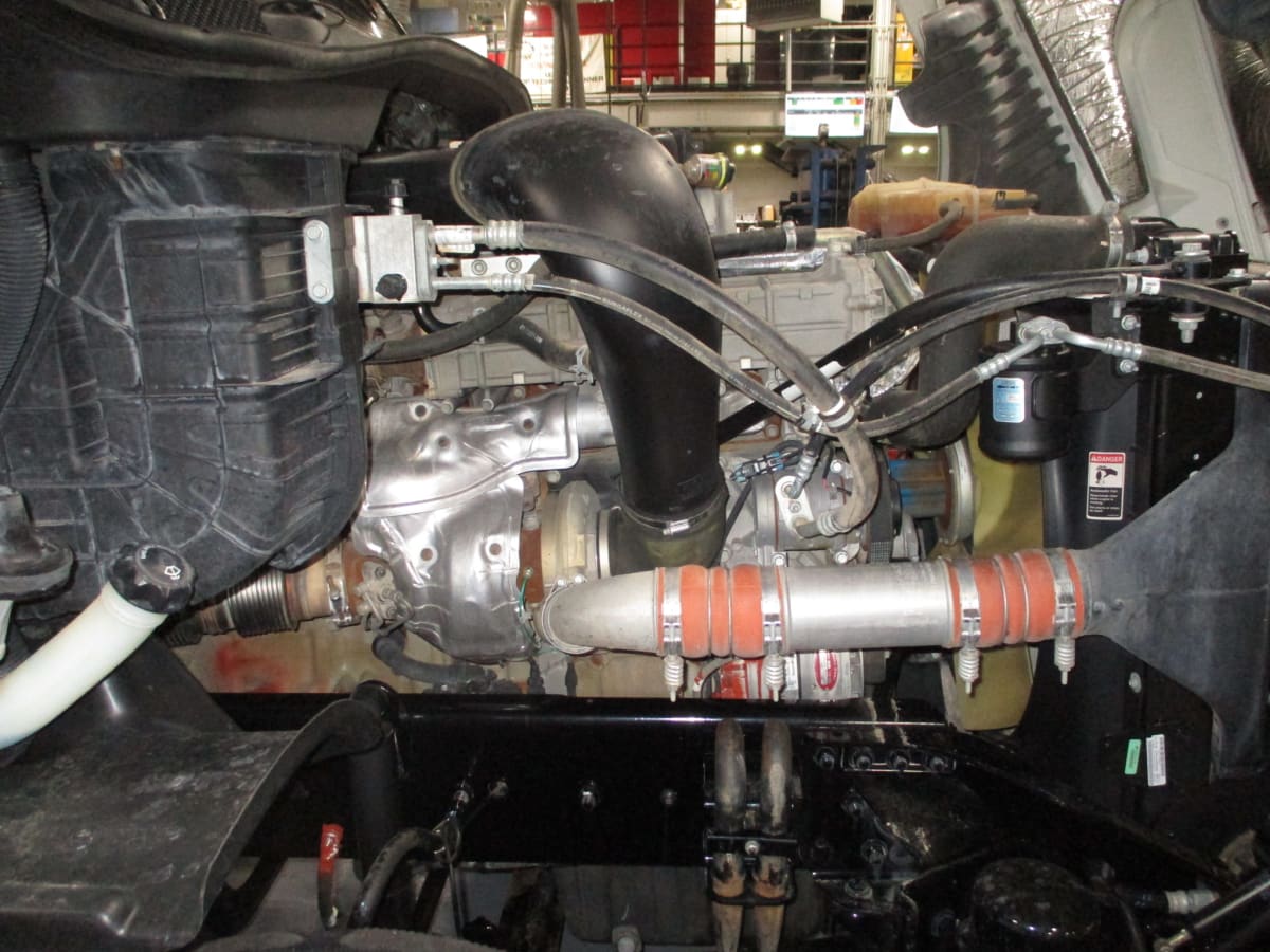 2018 Freightliner/Mercedes CASCADIA 125 751743