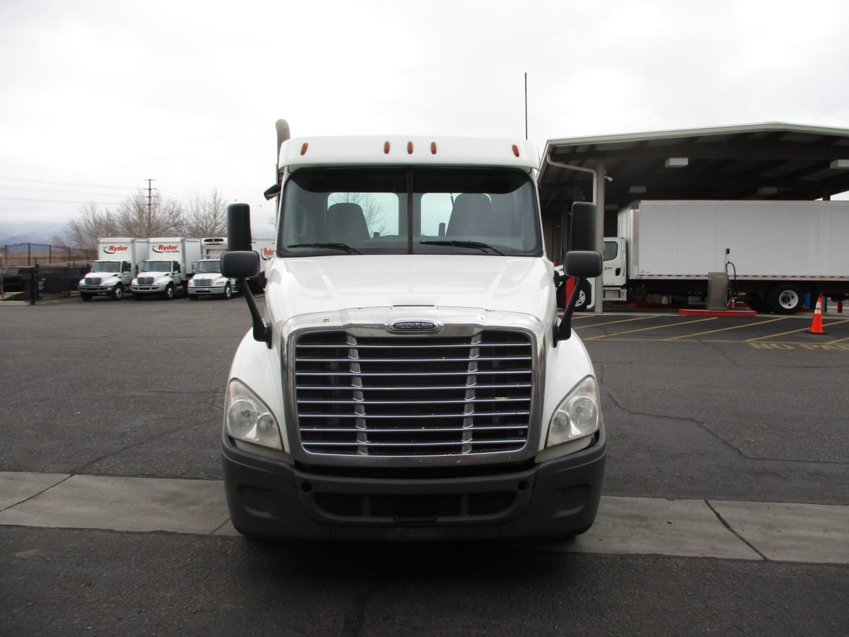 2018 Freightliner/Mercedes CASCADIA 125 751743