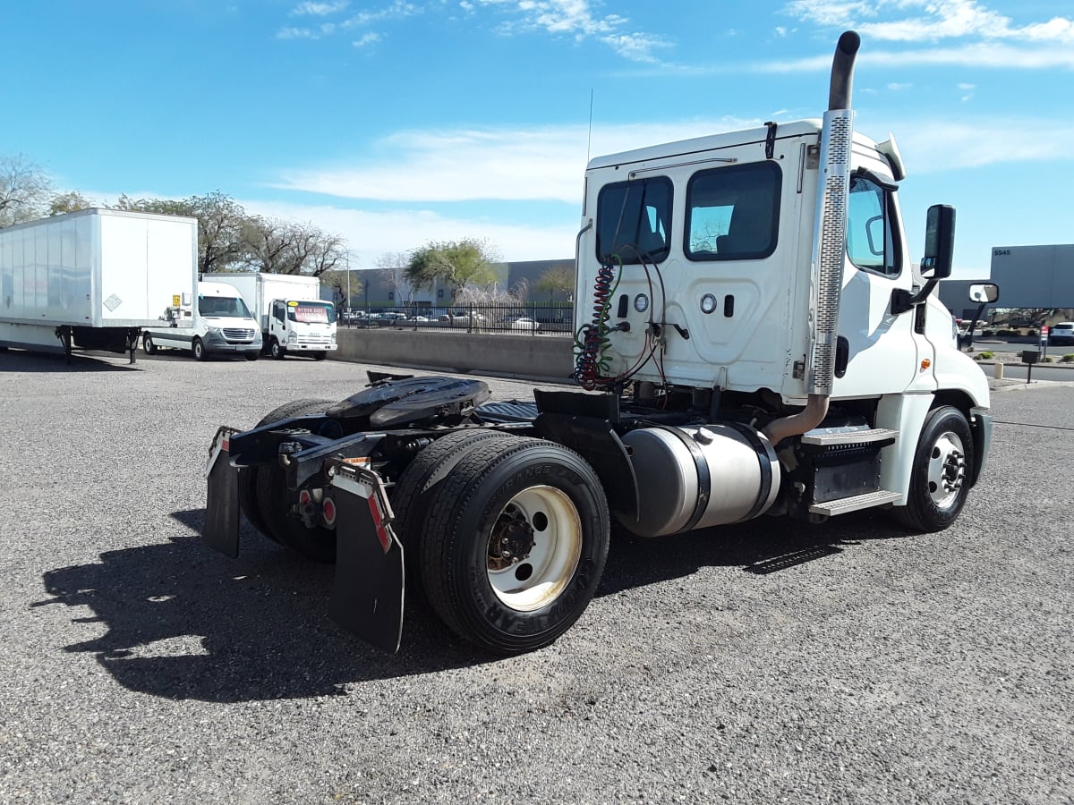 2018 Freightliner/Mercedes CASCADIA 125 751744