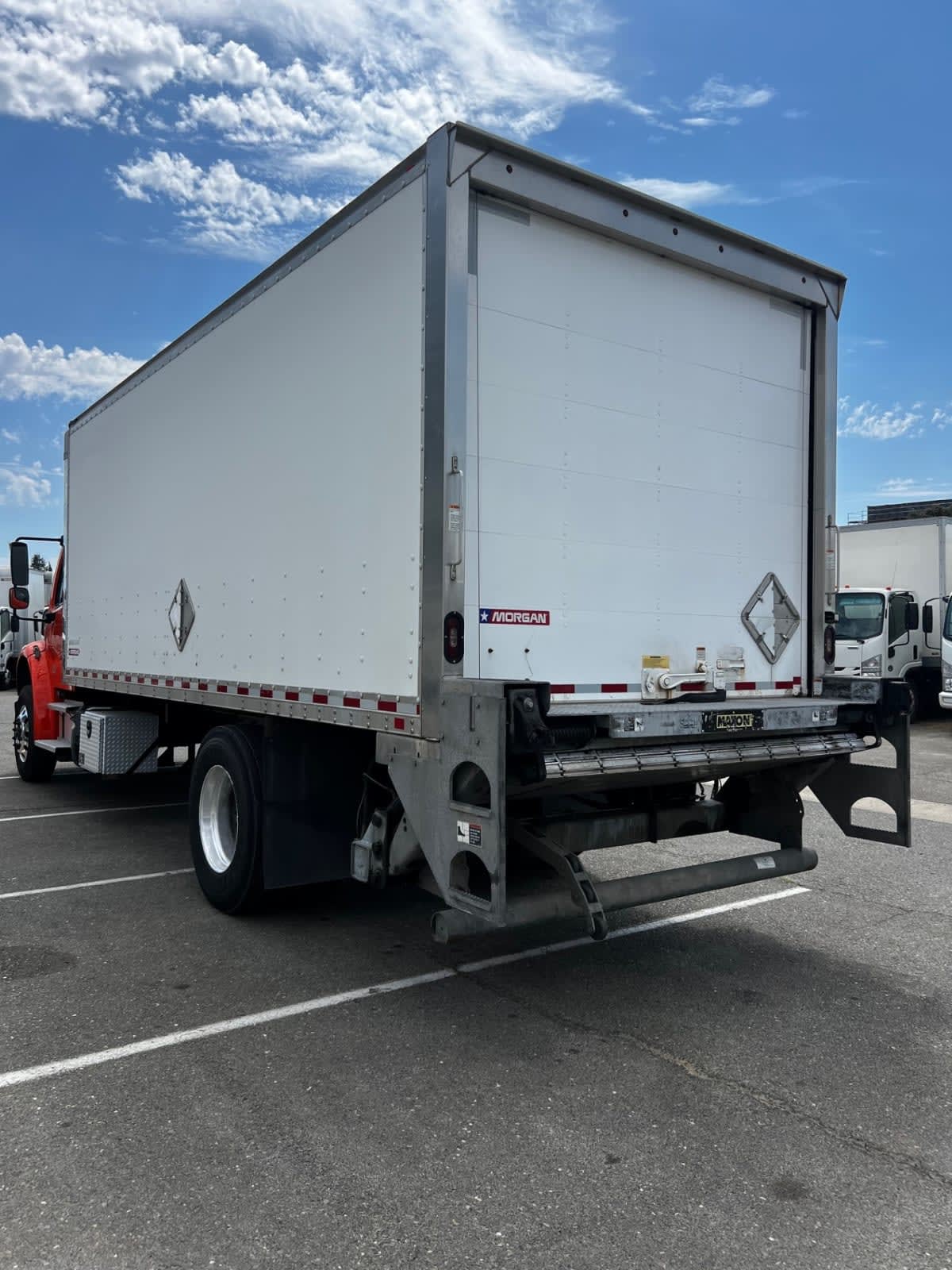 2018 Freightliner M2 106 751757