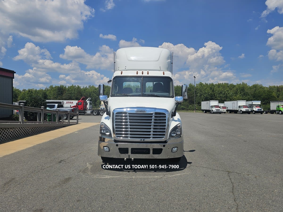 2018 Freightliner - image 2