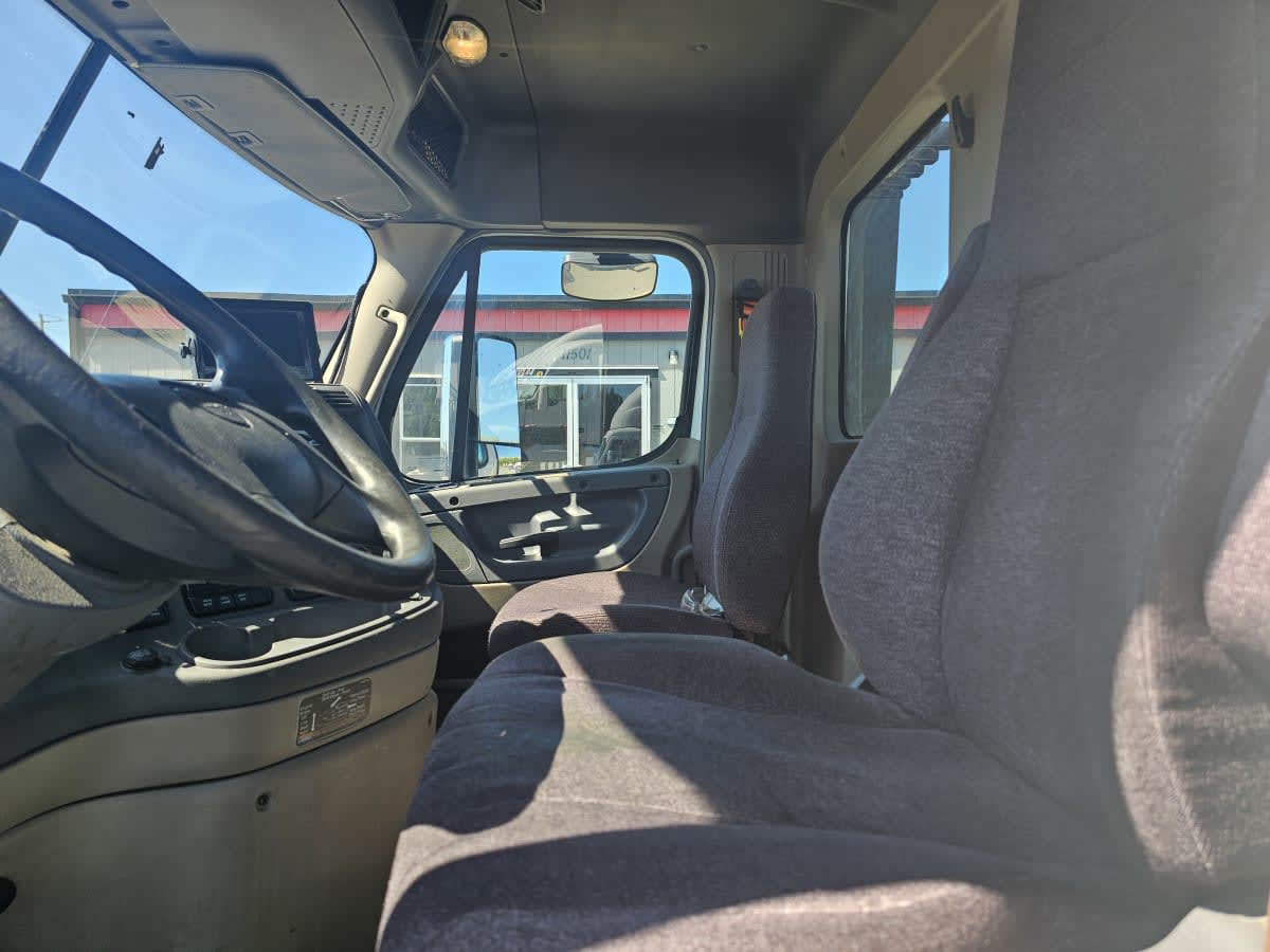 2018 Freightliner CASCADIA 113 752135