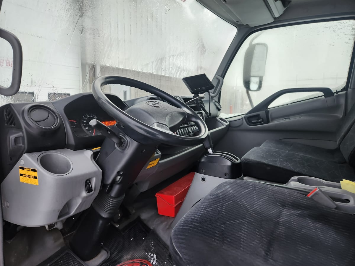 2018 Hino HINO 195 752172