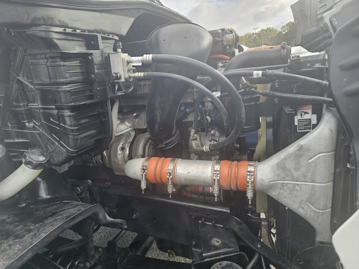 2018 Freightliner - image 10