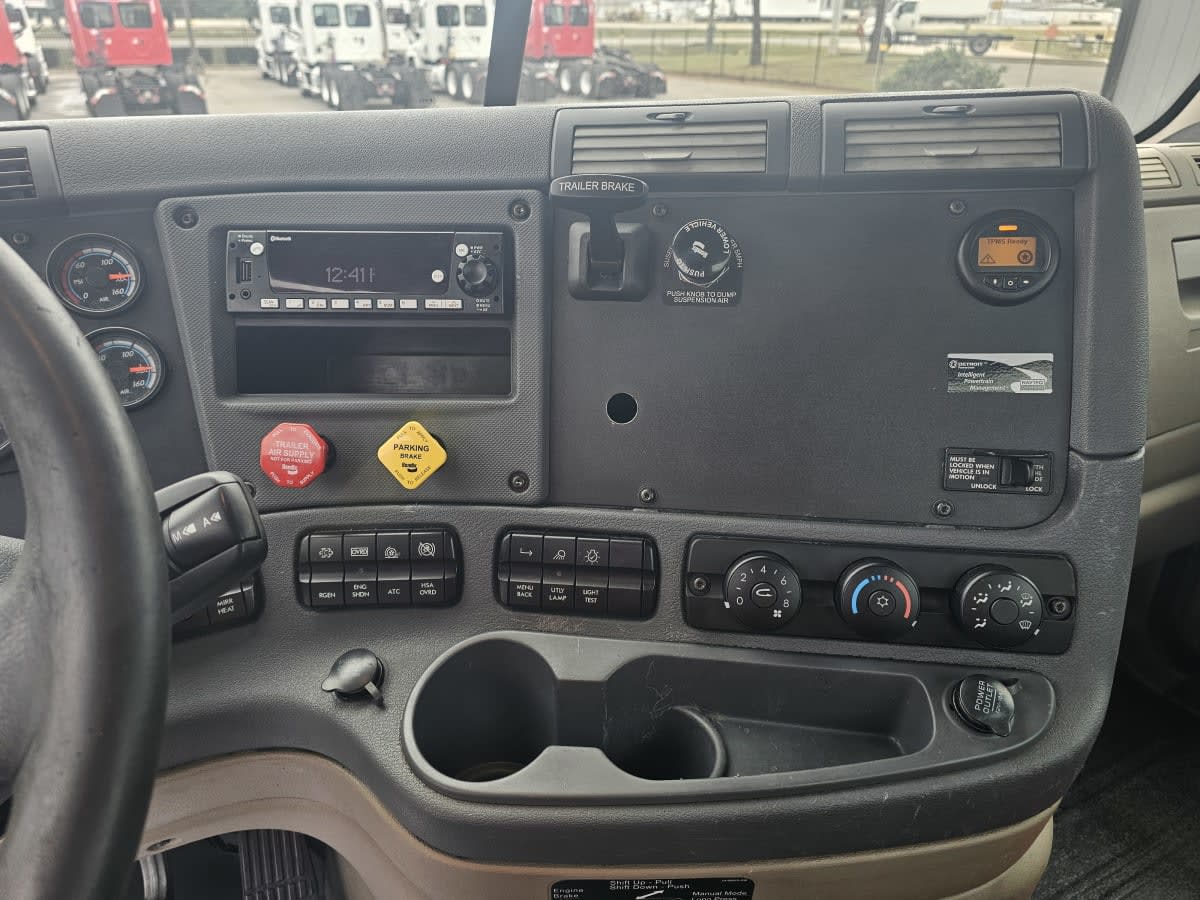 2018 Freightliner/Mercedes CASCADIA 113 752181