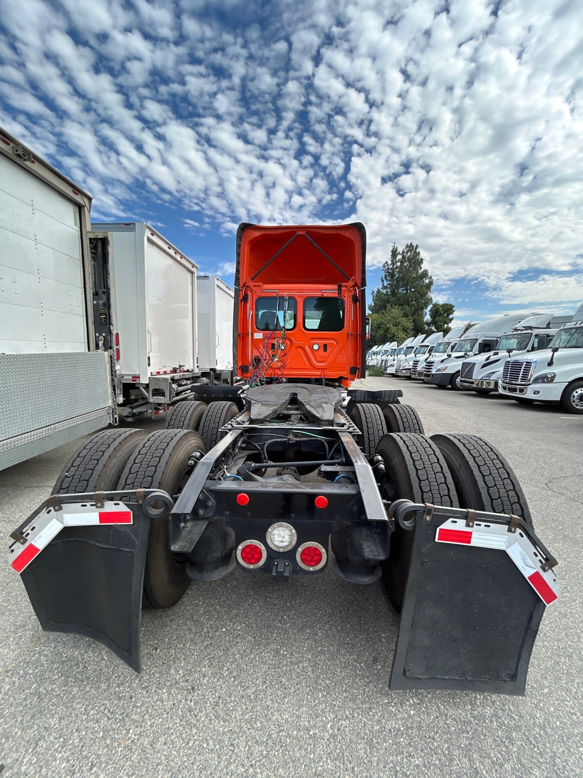 2018 Freightliner/Mercedes CASCADIA 125 752252