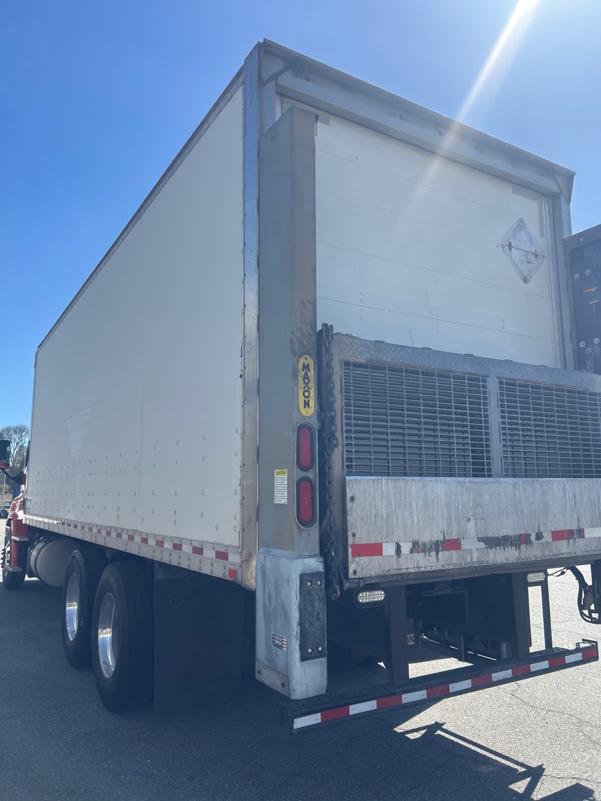 2018 Freightliner Cascadia in Pomona, CA — photo 6